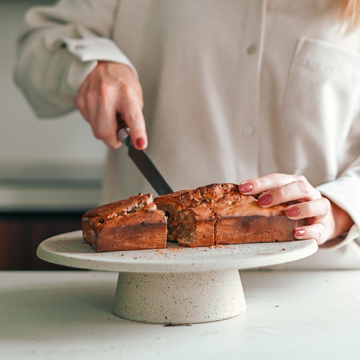 Bananen-wortelbrood met granola