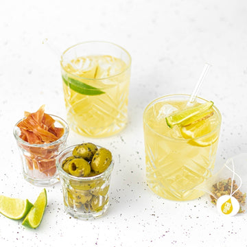 Sprankelende ijsthee mocktail met appel