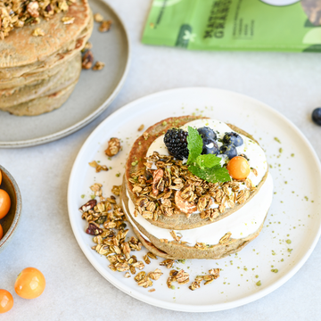 Matcha pannenkoekjes met granola