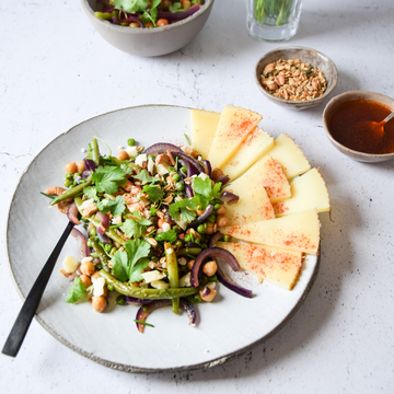 Groene bonensalade met manchego en granola