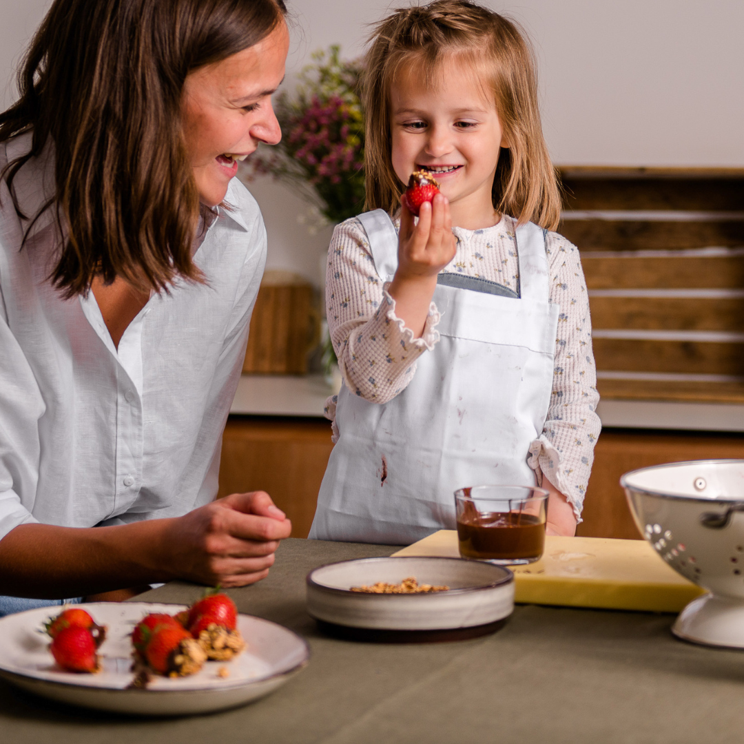 Aardbeien met chocolade en XAVIES' granola