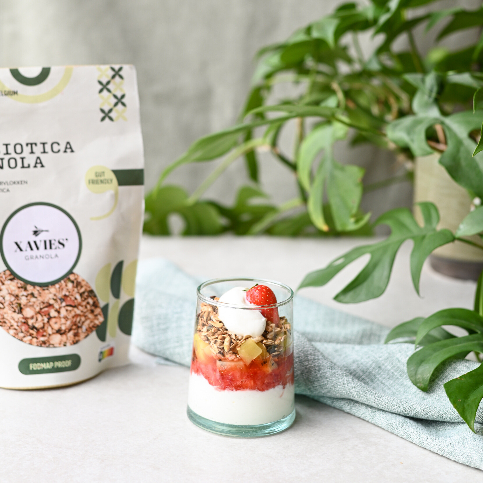 Yogurt Parfait with XAVIES' Probiotics Granola (FODMAP)