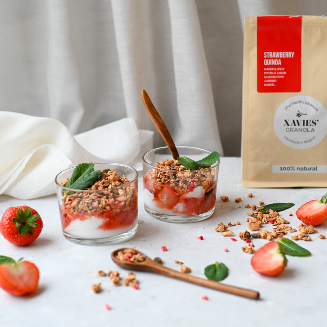 Aardbeienparfait met XAVIES' granola